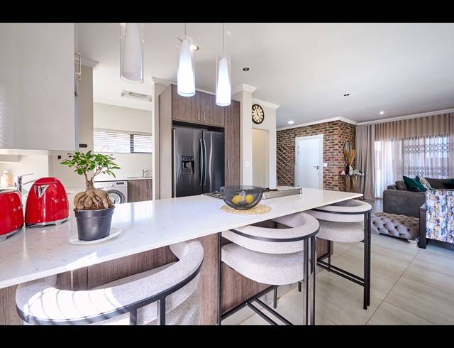 3 BEDROOM HOUSE FOR SALE IN BARBEQUE DOWNS
